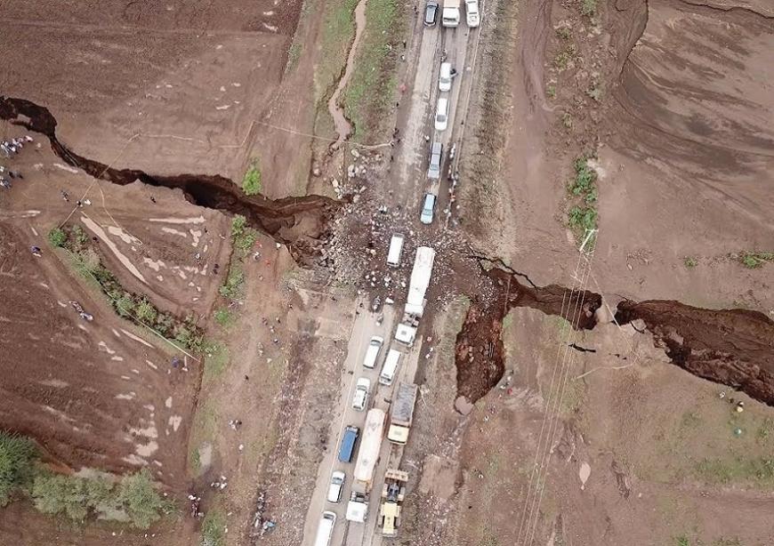 Kenya fissure courtesy of Africa Face-to-Face